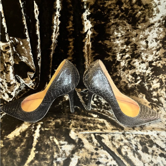 Bakers Black Snake Stiletto Heels - Picture 8 of 8